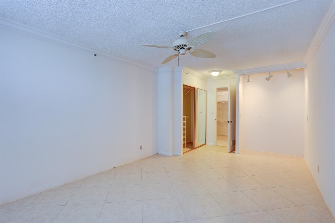 AMBASSADORS V SOUTH CONDO - Residential