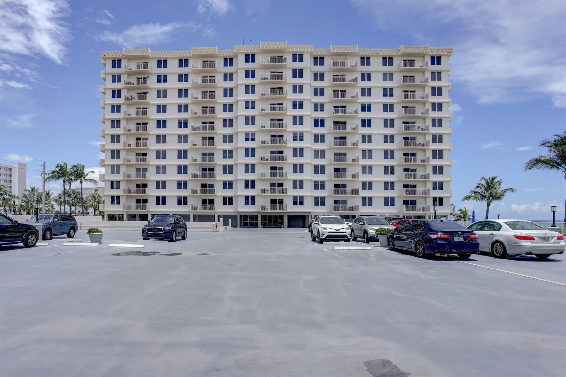 AMBASSADORS V SOUTH CONDO - Residential