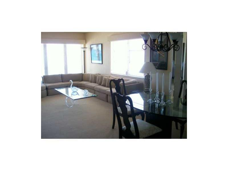 ADMIRALTY TOWERS - Residential
