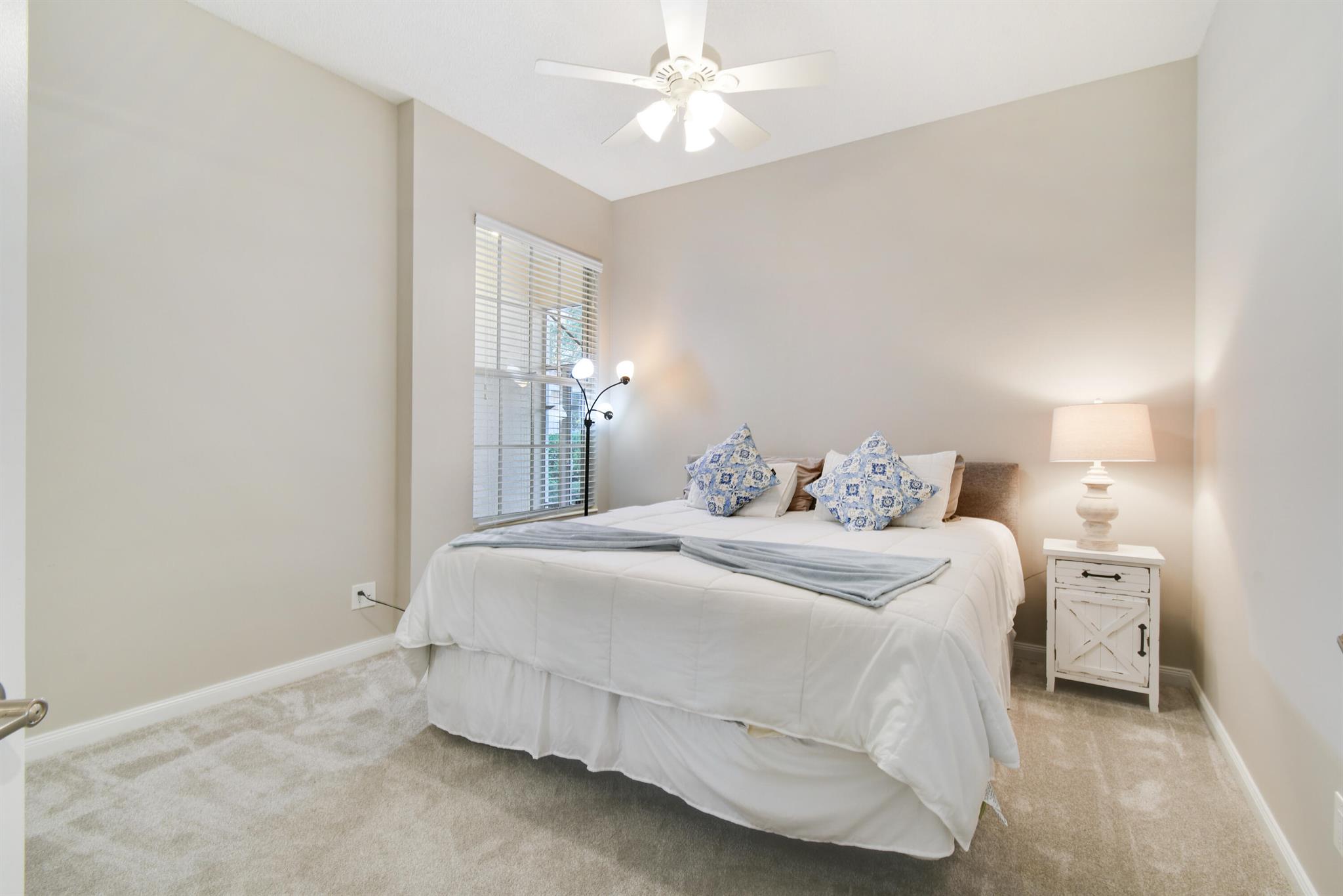 OAKS EAST 2 - Residential