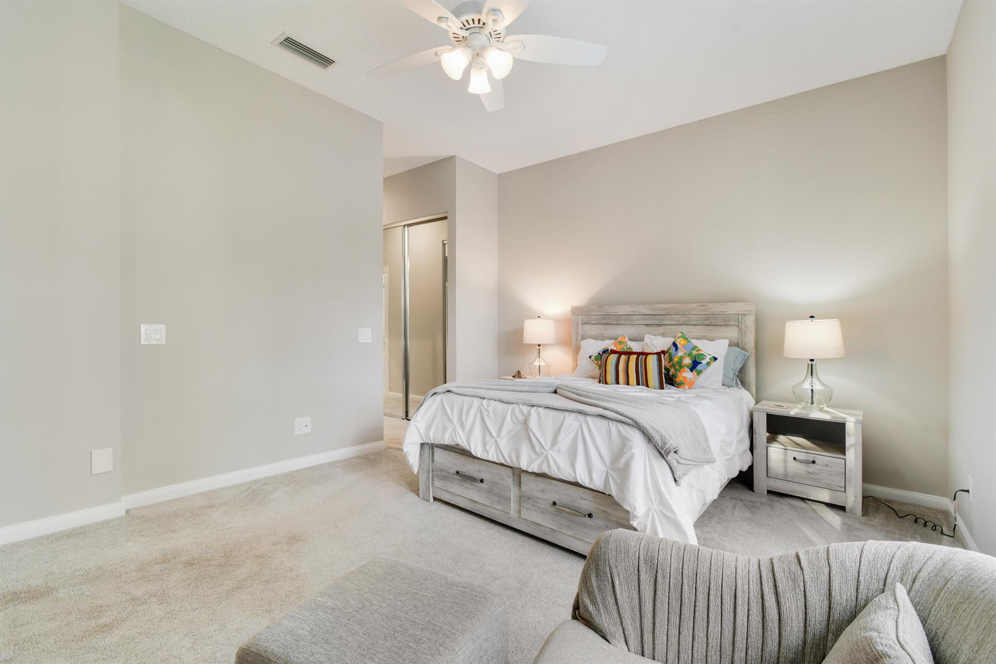 OAKS EAST 2 - Residential