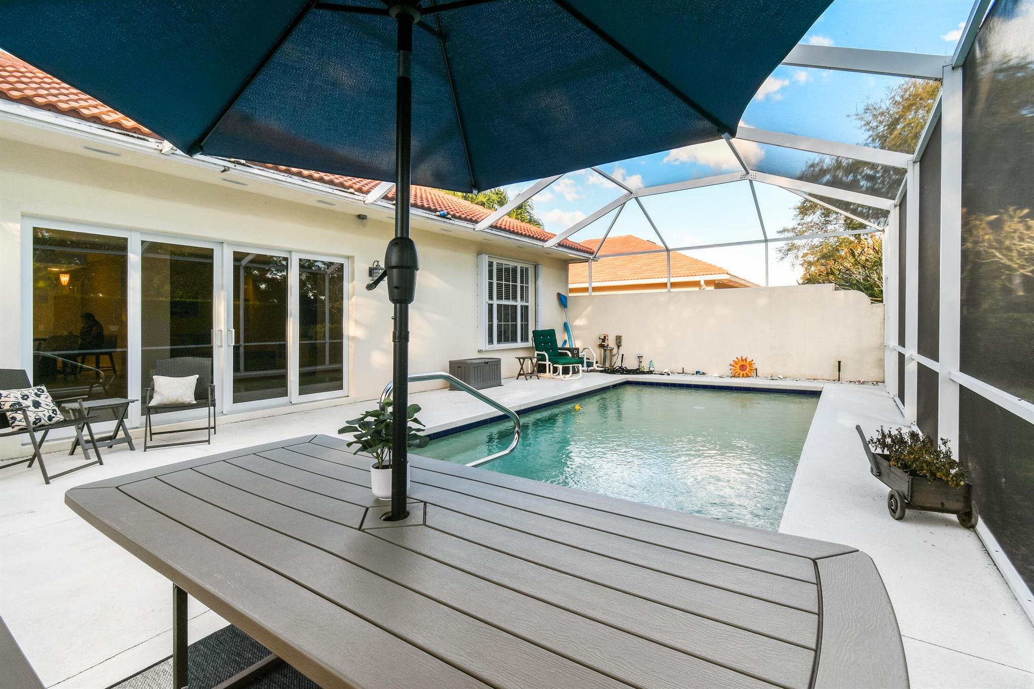 OAKS EAST 2 - Residential