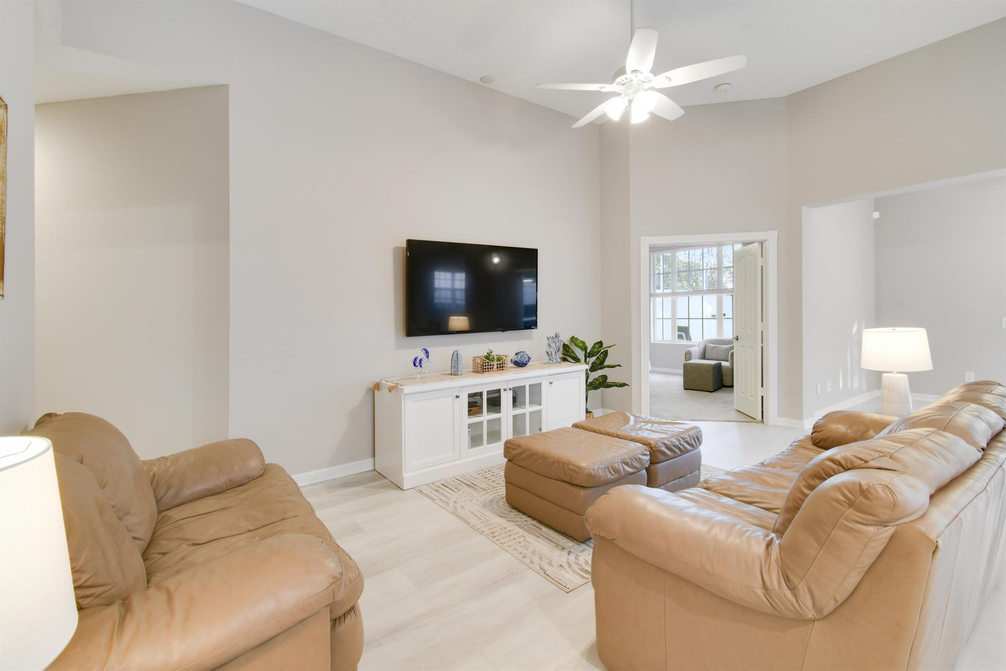 OAKS EAST 2 - Residential