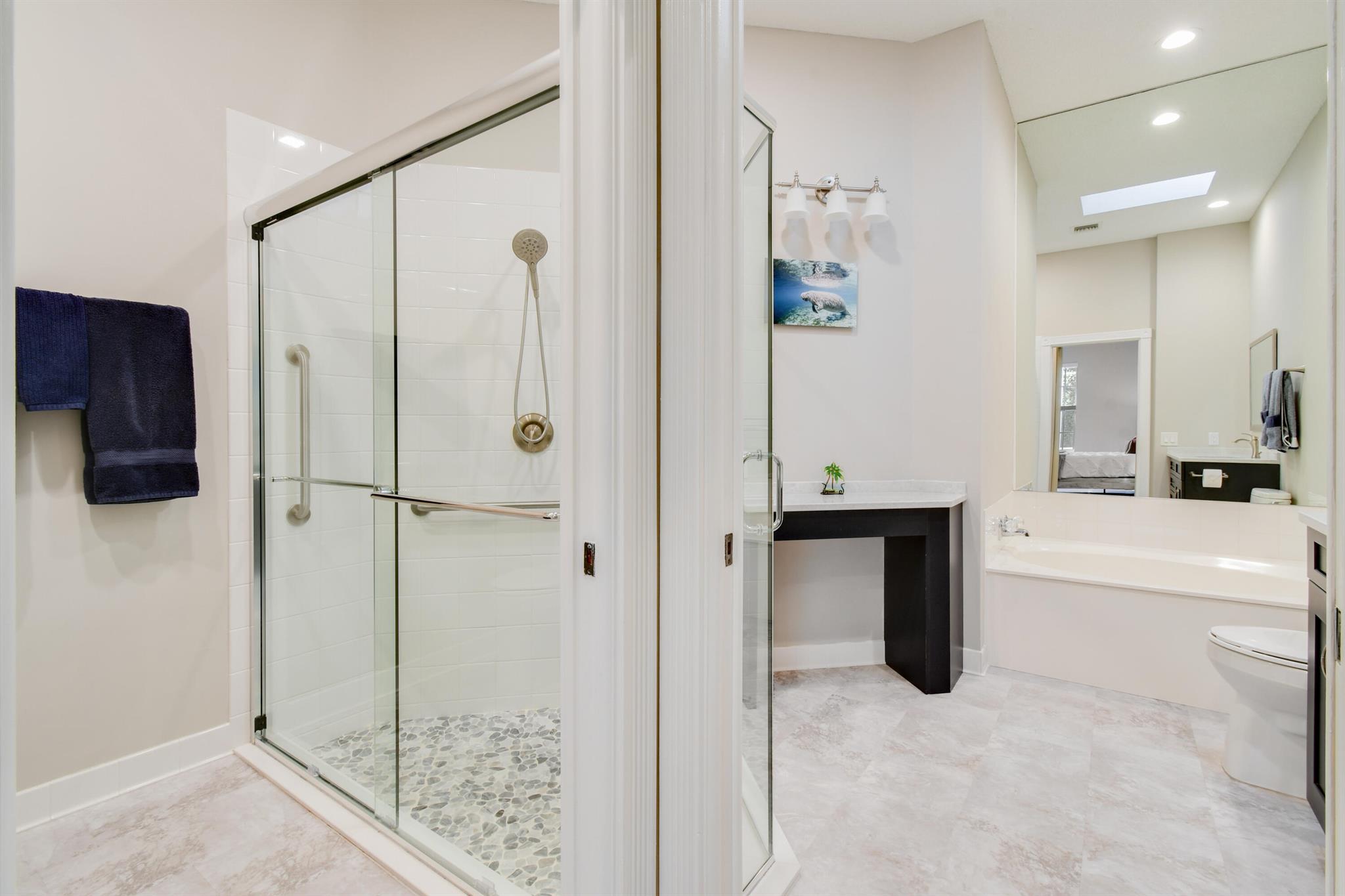 OAKS EAST 2 - Residential