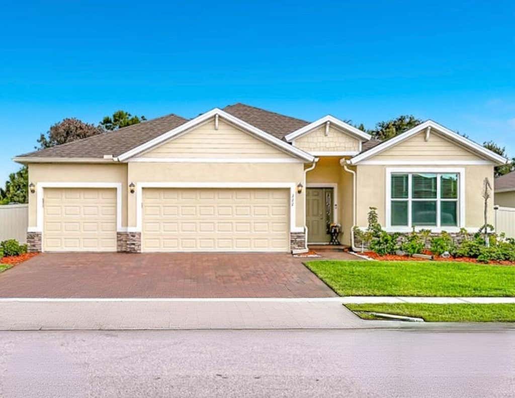 Photo of 111 52ND Square, Vero Beach, FL 32968 (MLS # B26058915)