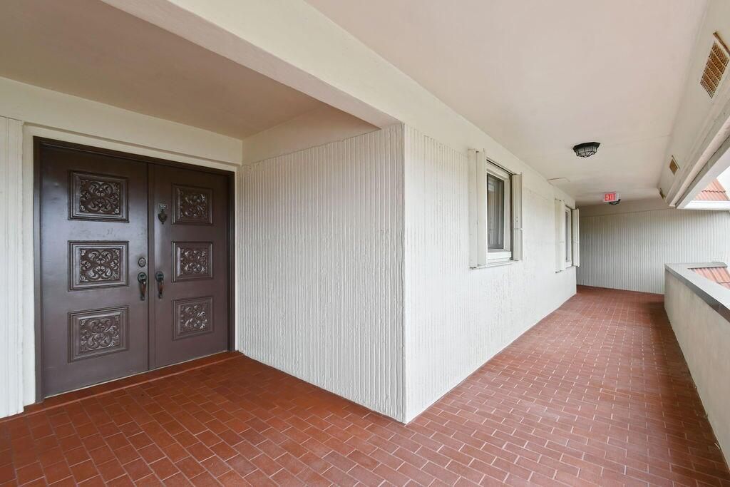 Photo of 300 Golfview Road #504, North Palm Beach, FL 33408 (MLS # R11008839)