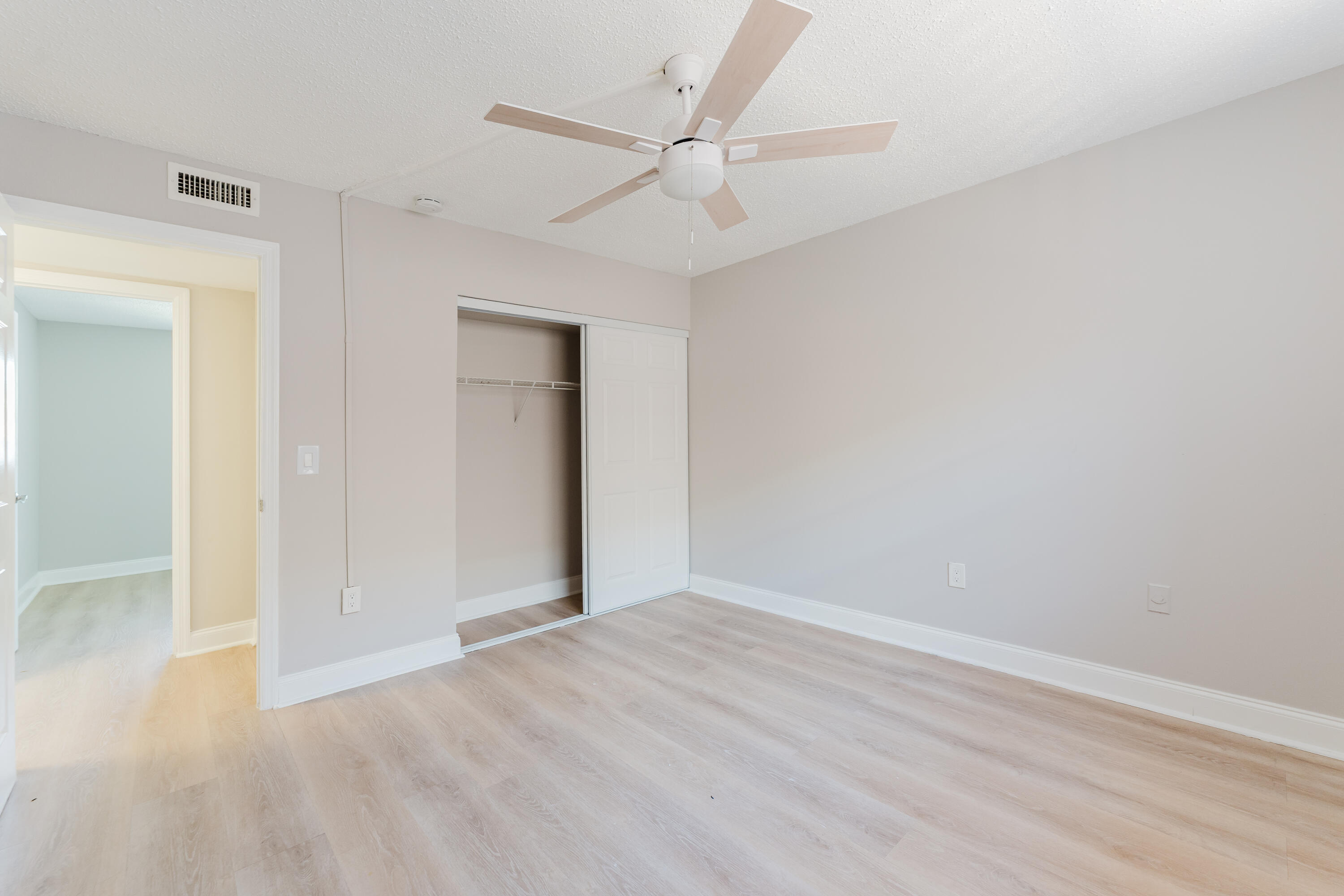 BOCA TOWNE CENTRE CONDO - Residential Lease