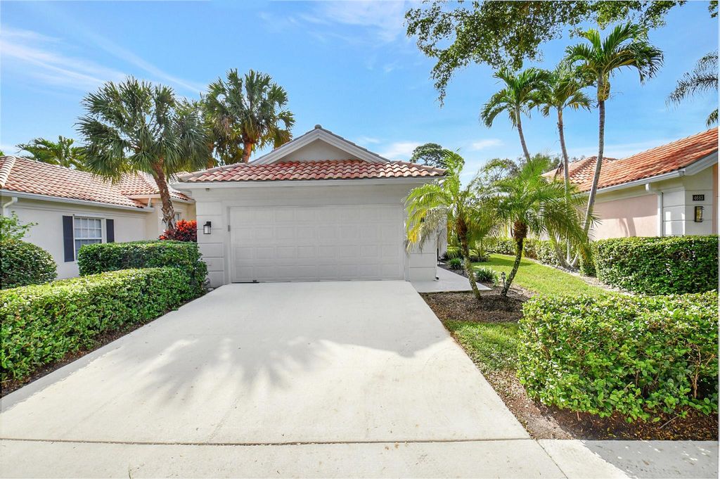 Photo of 4681 Hammock Circle, Delray Beach, FL 33445 (MLS # R10951246)
