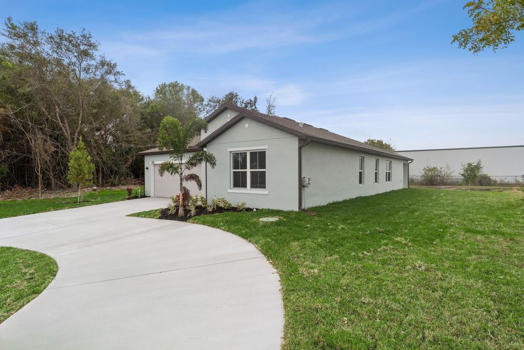 Photo of 1782 SW Bayshore Boulevard, Port Saint Lucie, FL 34984 (MLS # B26007708)