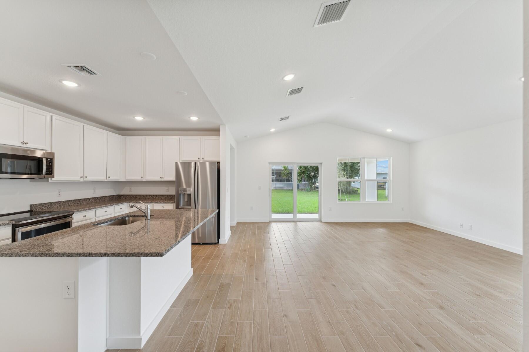 PORT ST LUCIE SECTION 13 - Residential