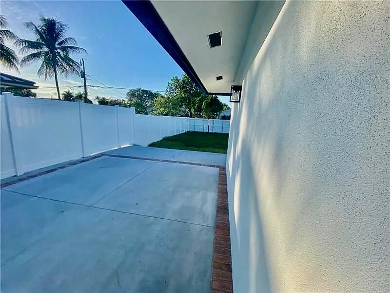 CALIBAN SECOND ADD - Residential Lease