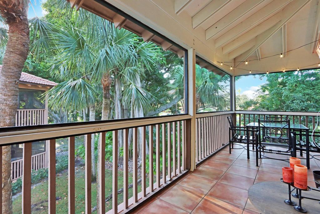 Photo of 110 Brackenwood Road, Palm Beach Gardens, FL 33418 (MLS # R11049859)