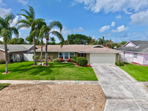 Photo of 4167 Russell Street, Jupiter, FL 33469 (MLS # B26008413)