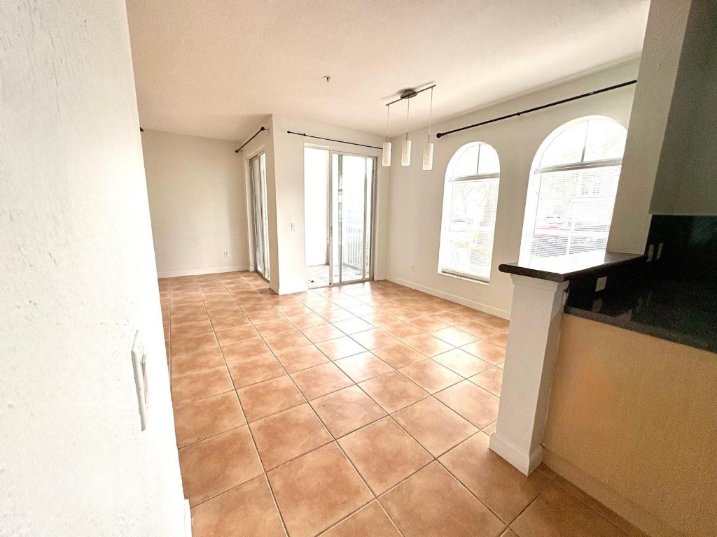 COURTYARDS THREE CONDO - Residential