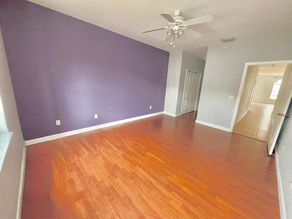 COURTYARDS THREE CONDO - Residential