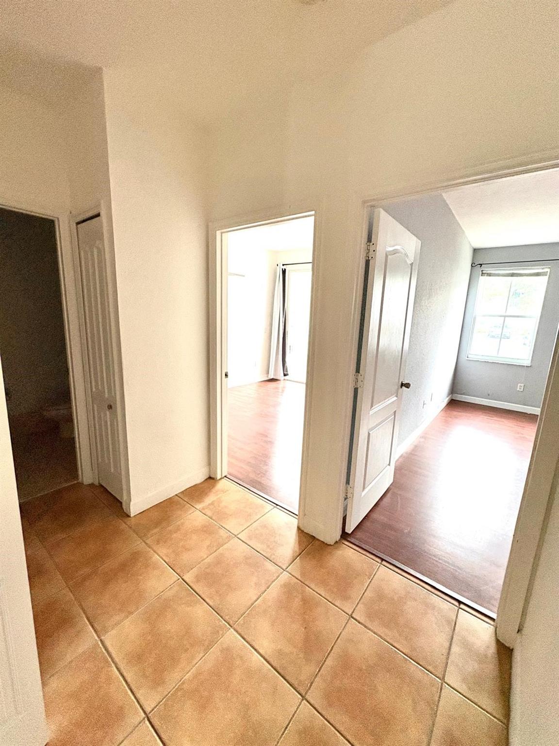 COURTYARDS THREE CONDO - Residential