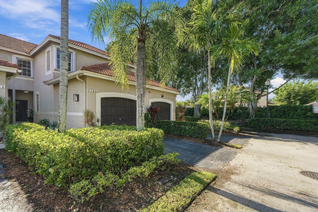 Photo of 1521 Sorrento Drive #1521, Weston, FL 33326 (MLS # B26076826)