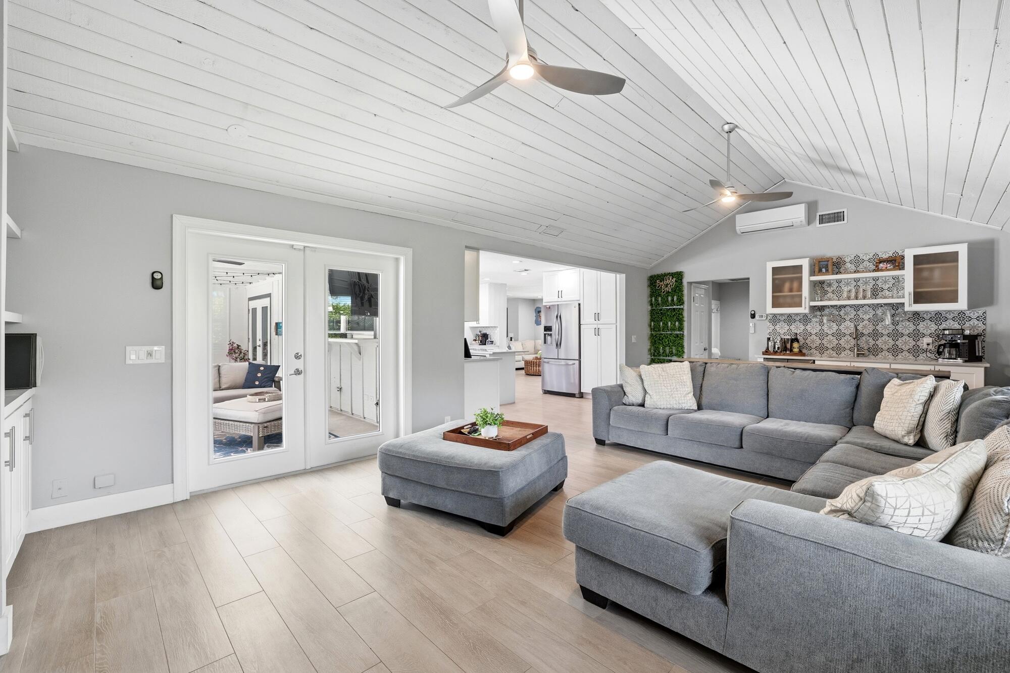 PALM BEACH FARMS CO PL NO 3 - Residential