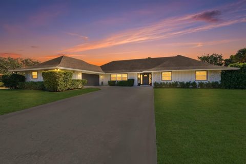 624 Whippoorwill Row West Palm Beach FL 33411