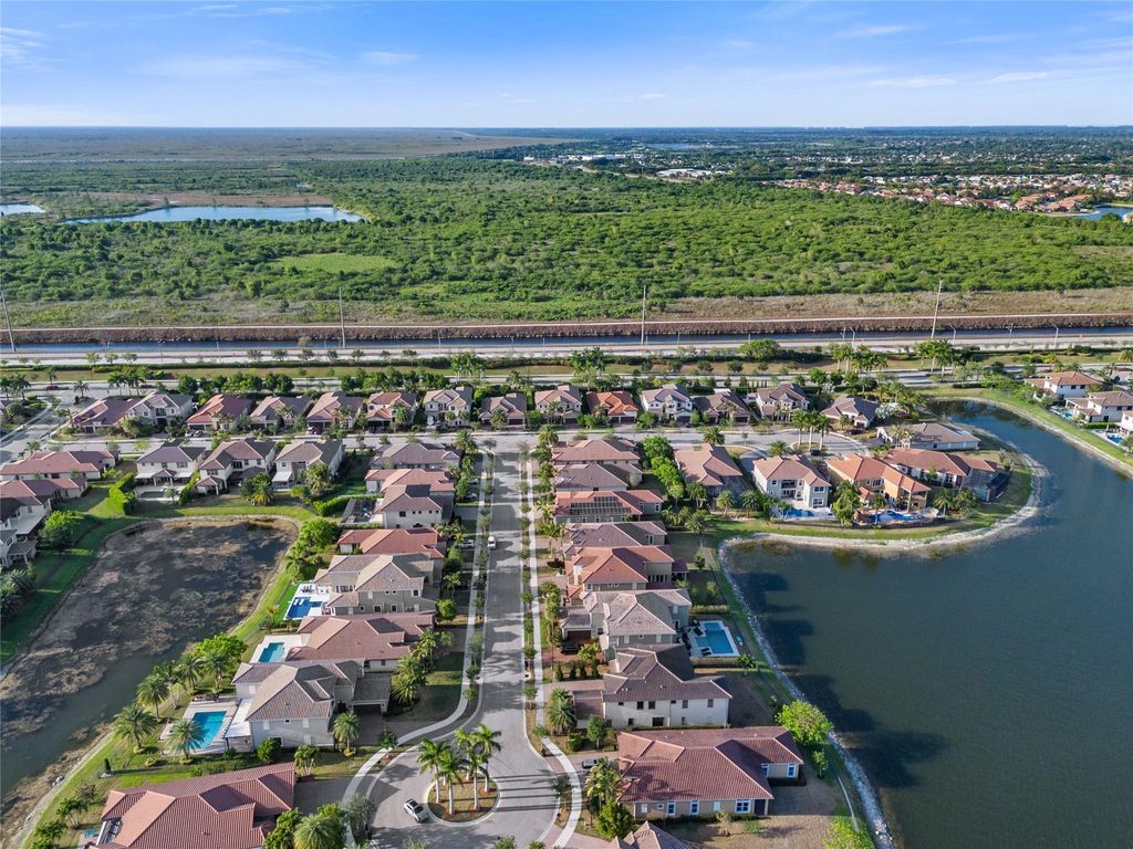 Photo of 9811 Lakeview Ln, Parkland, FL 33076 (MLS # F10523363)