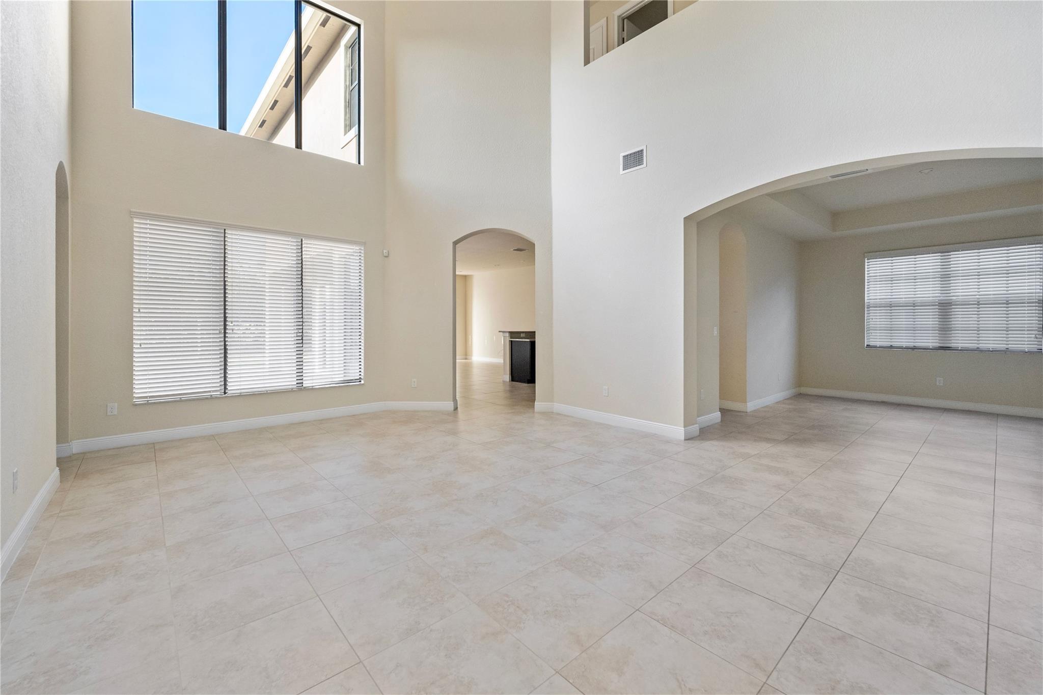 Debuys 180-147 B Miralago - Residential