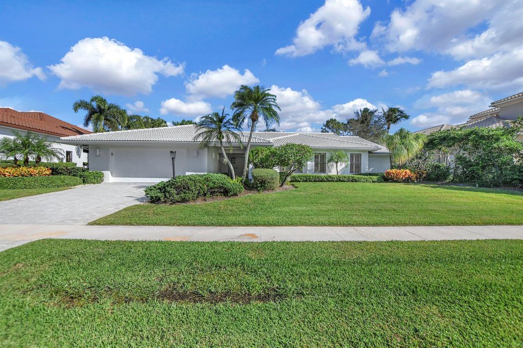 Photo of 16802 Rose Apple Drive W, Delray Beach, FL 33445 (MLS # R10939837)