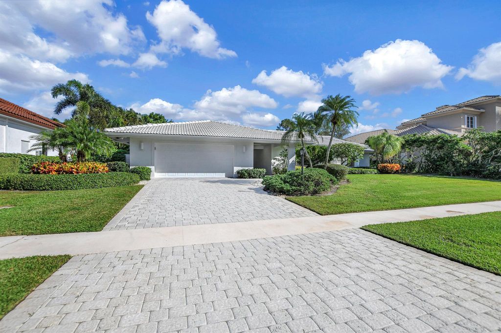 Photo of 16802 Rose Apple Drive W, Delray Beach, FL 33445 (MLS # R10939837)
