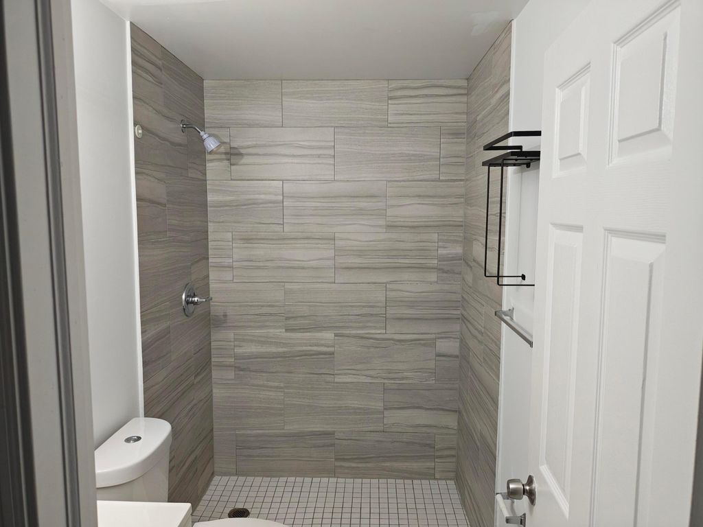 Photo of 2326 Taft Street, Hollywood, FL 33020 (MLS # B26015658)