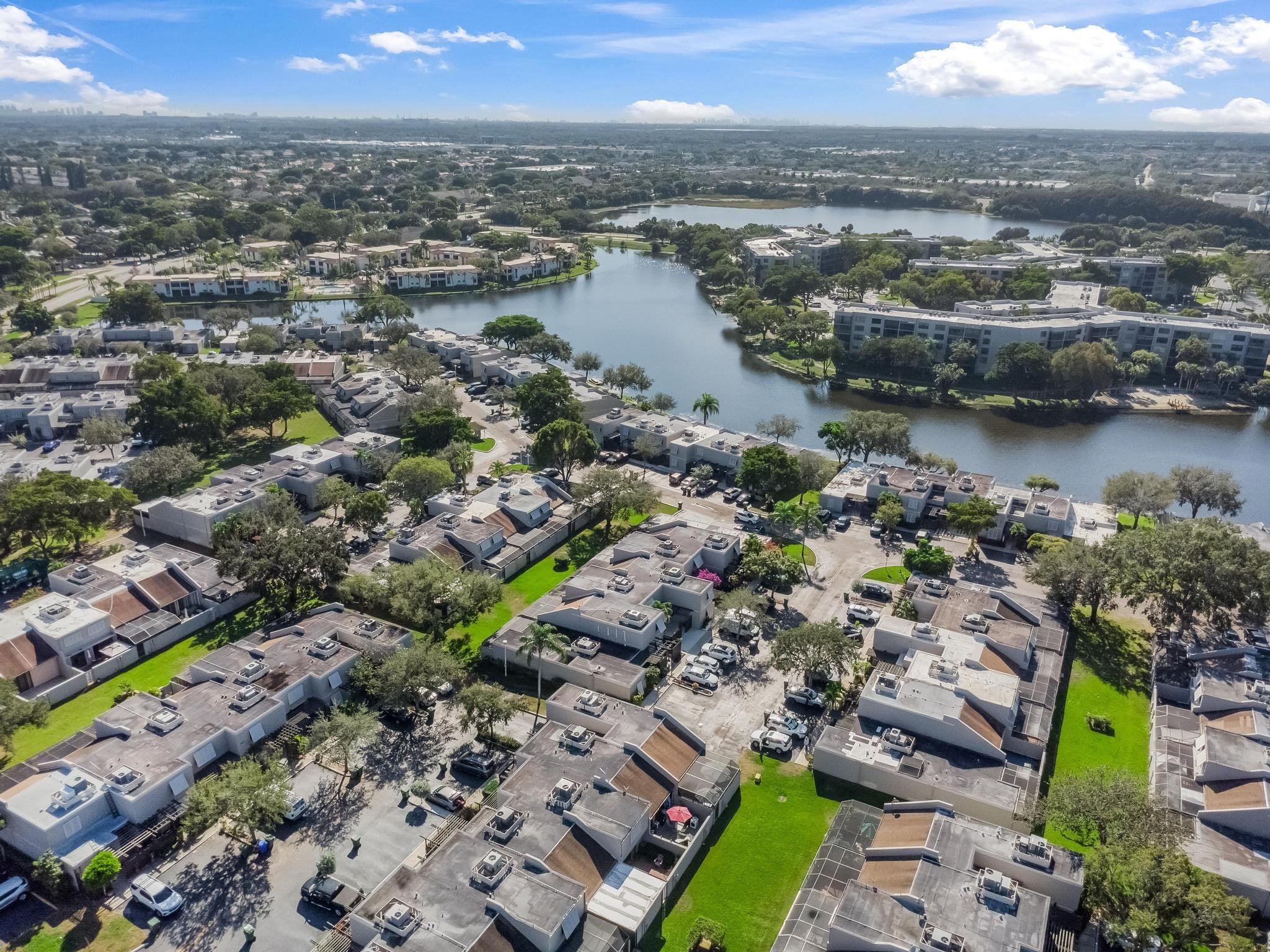 Villas Lakes - Residential