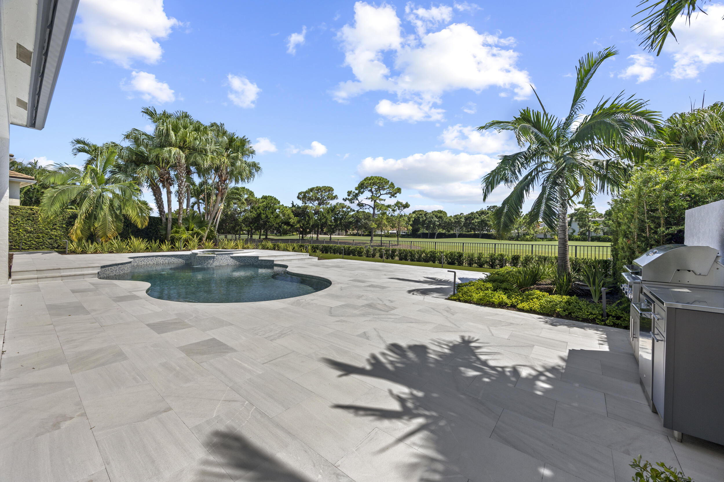 GOLF VILLAGE PAR A - Residential