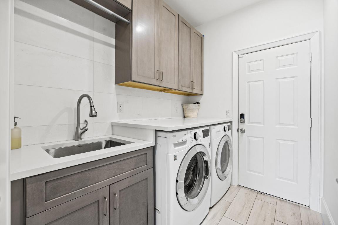 Admirals Cove - Residential