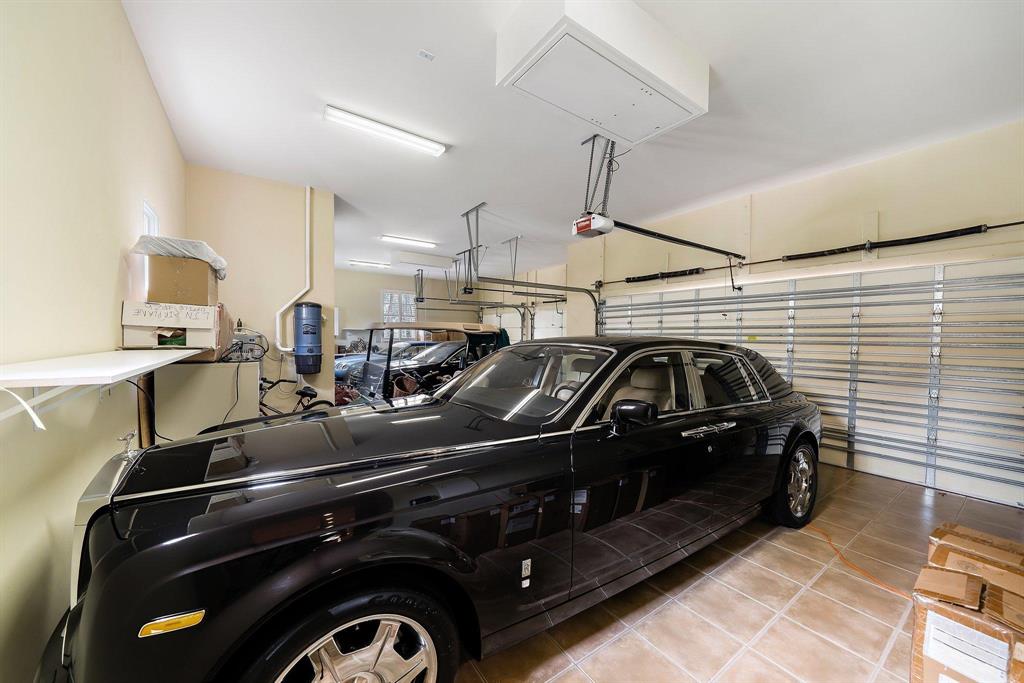 BEARS CLUB - Residential