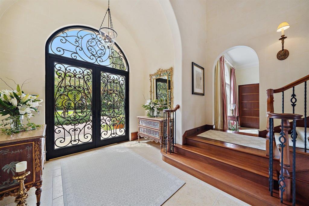 BEARS CLUB - Residential