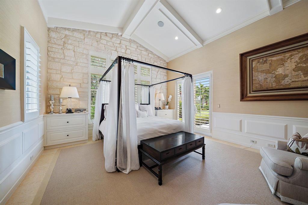 BEARS CLUB - Residential