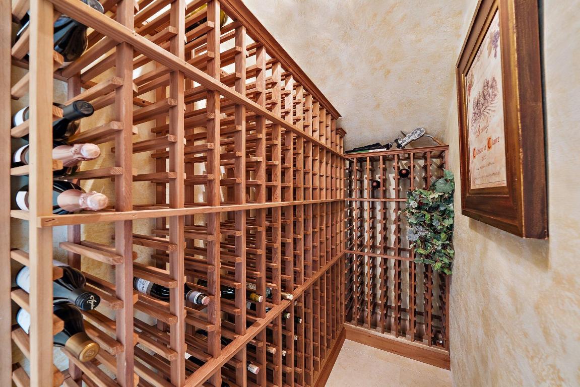 BEARS CLUB - Residential