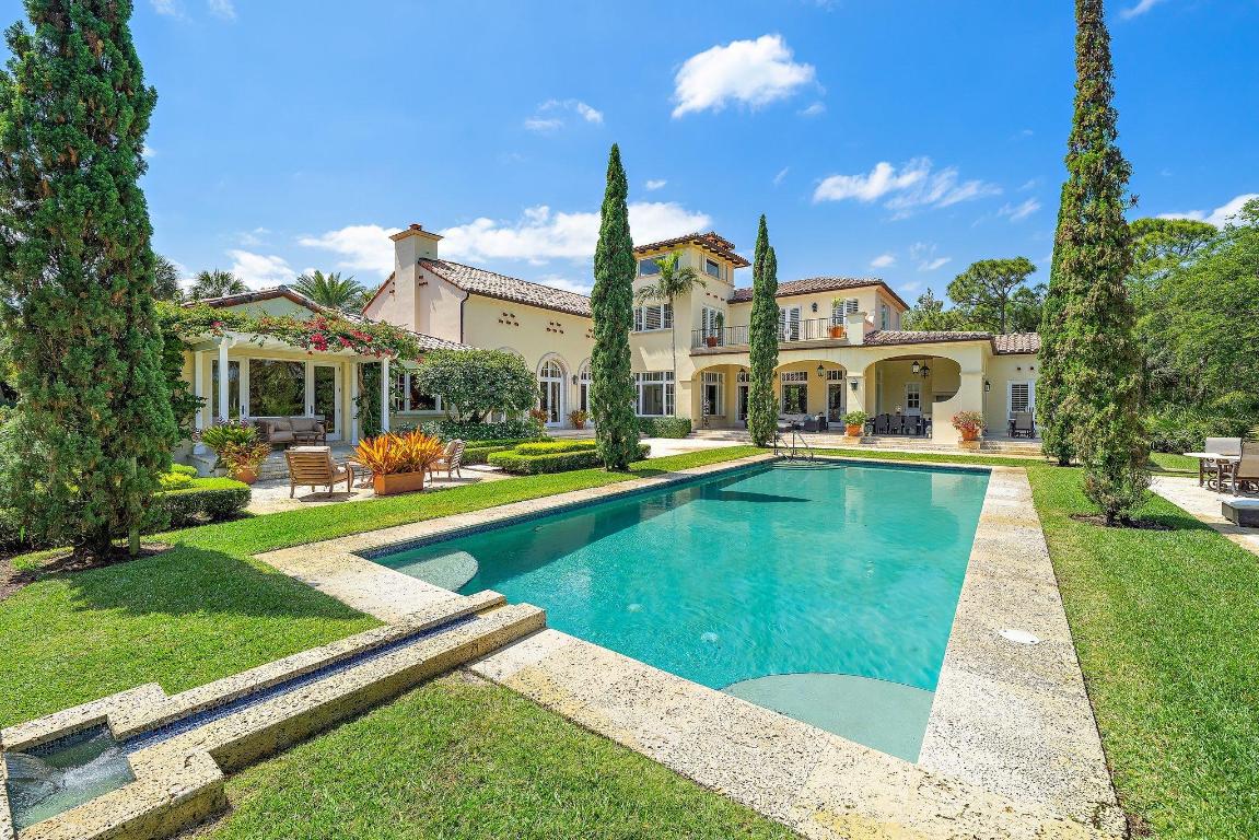 BEARS CLUB - Residential