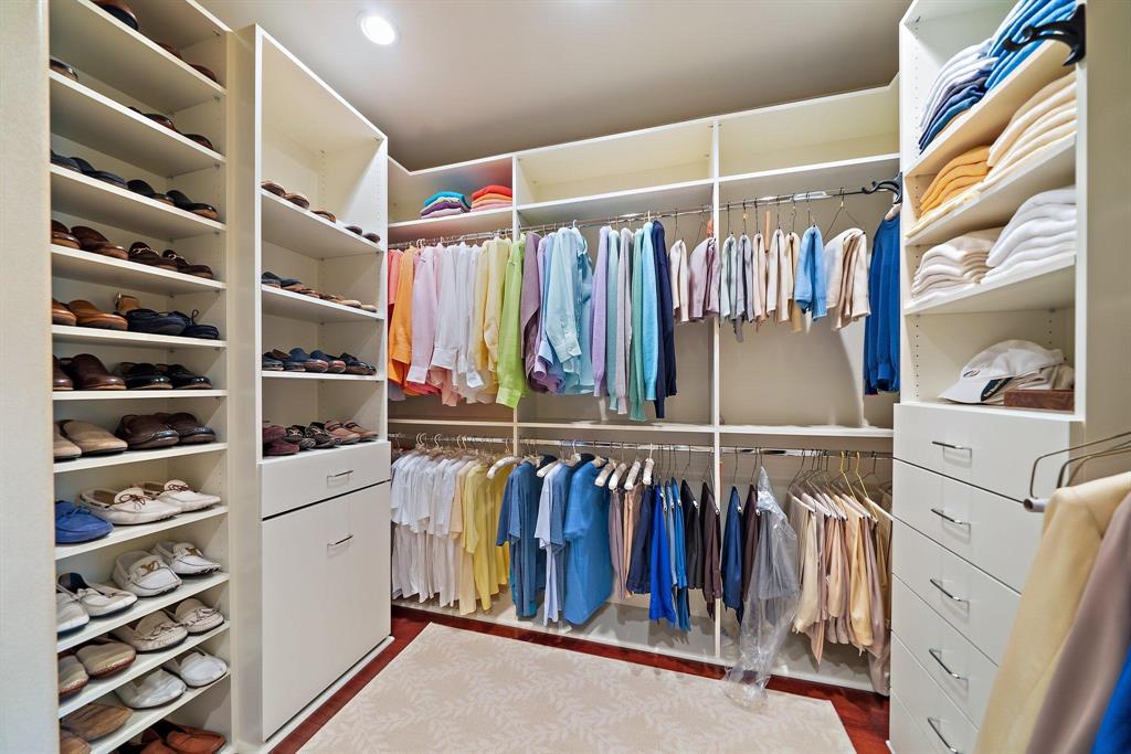 BEARS CLUB - Residential