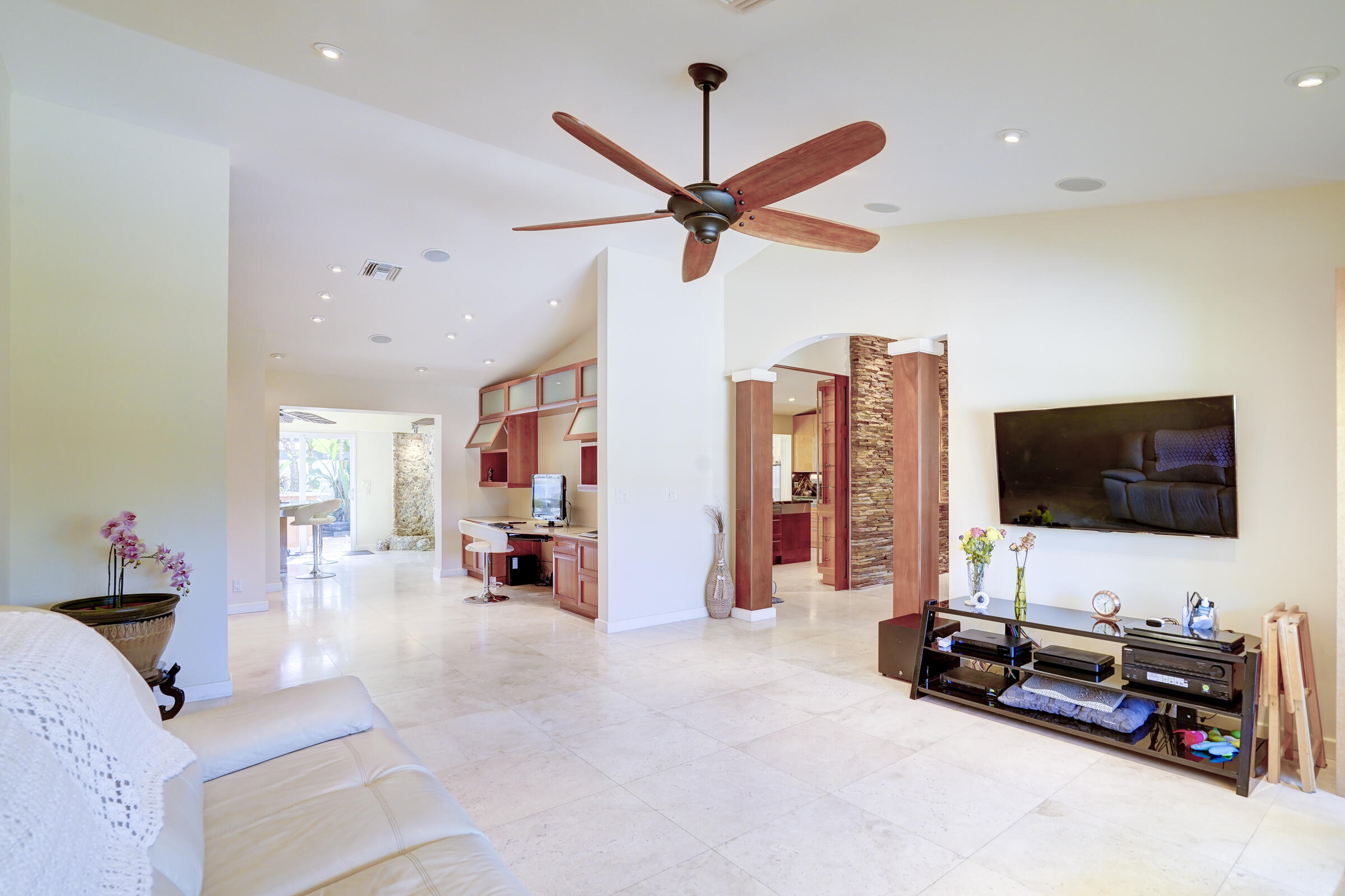 PALM BEACH ISLES 2 - Residential