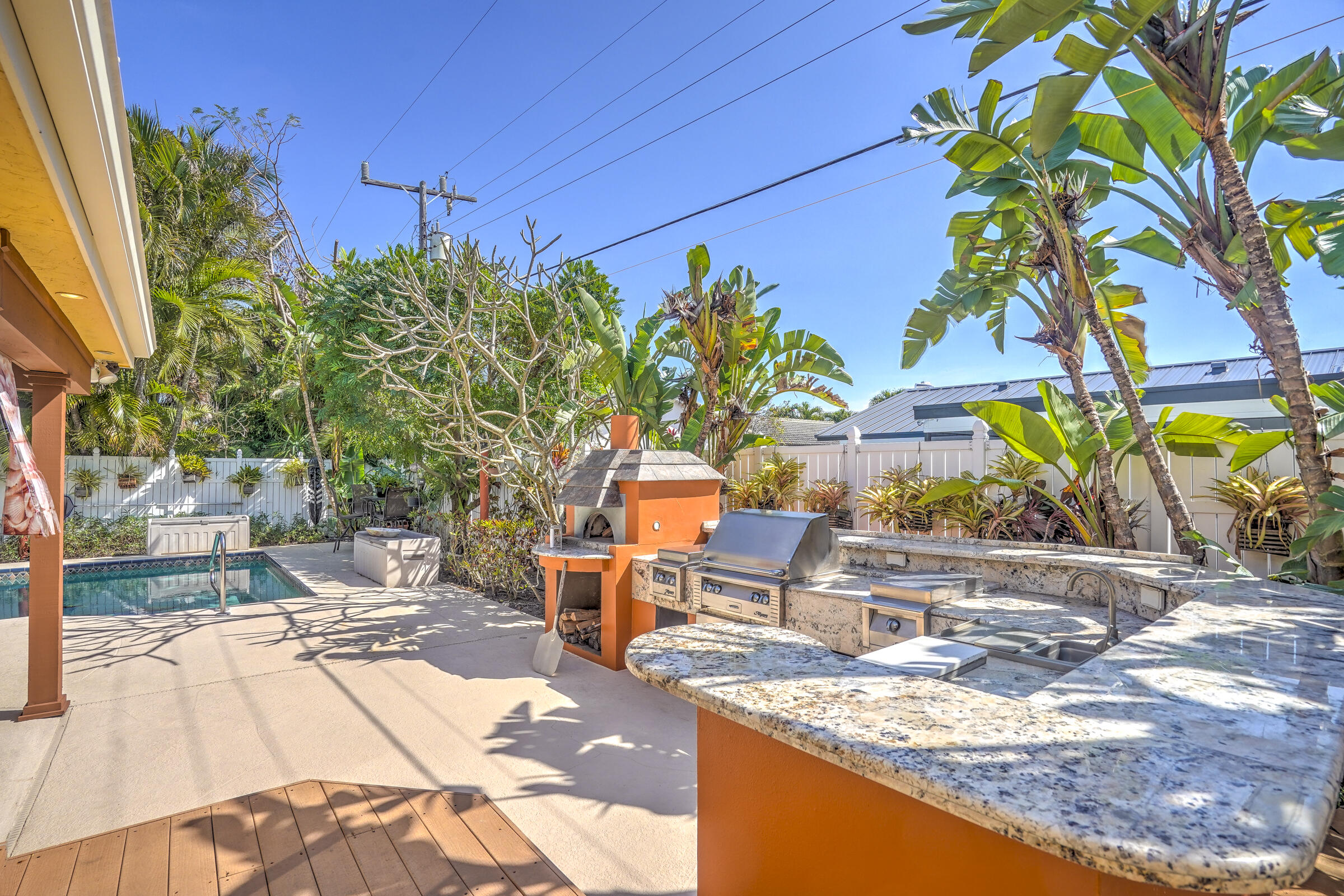 PALM BEACH ISLES 2 - Residential