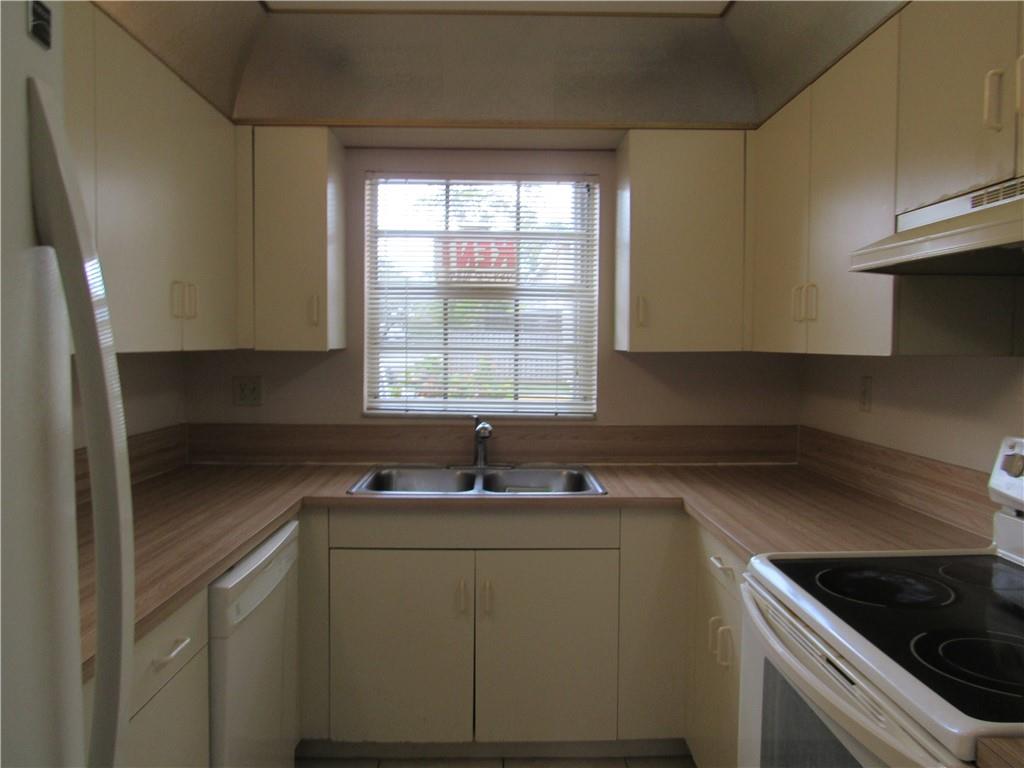 Flamingo Gardens Ph Five - Residential Lease