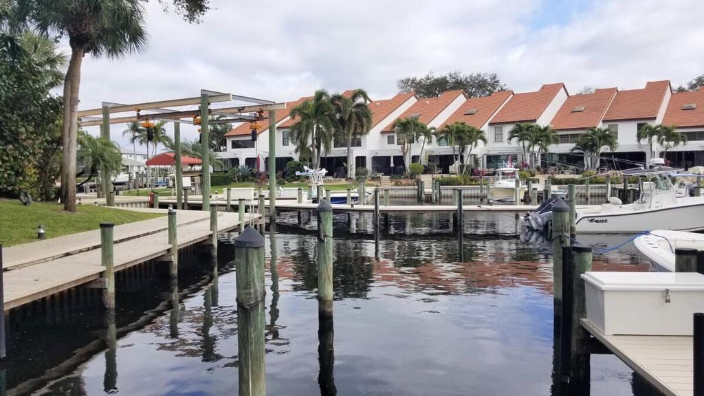 Photo of 2419 Treasure Isle Drive #10, Palm Beach Gardens, FL 33410 (MLS # R10956592)