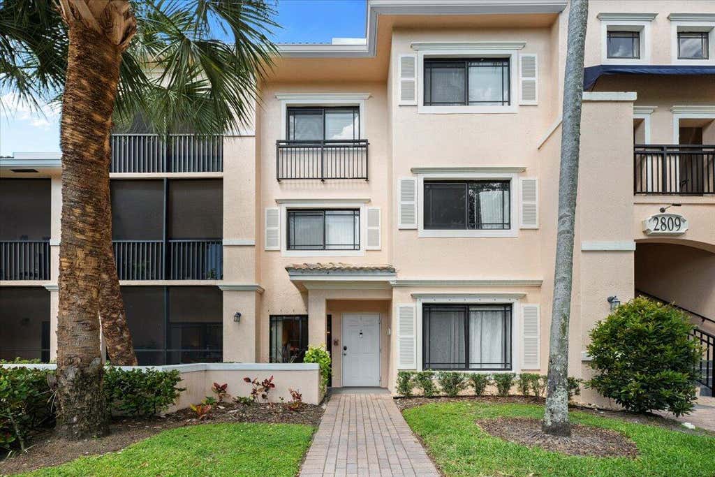 Photo of 2809 Amalei Drive #107, Palm Beach Gardens, FL 33410 (MLS # R11083325)