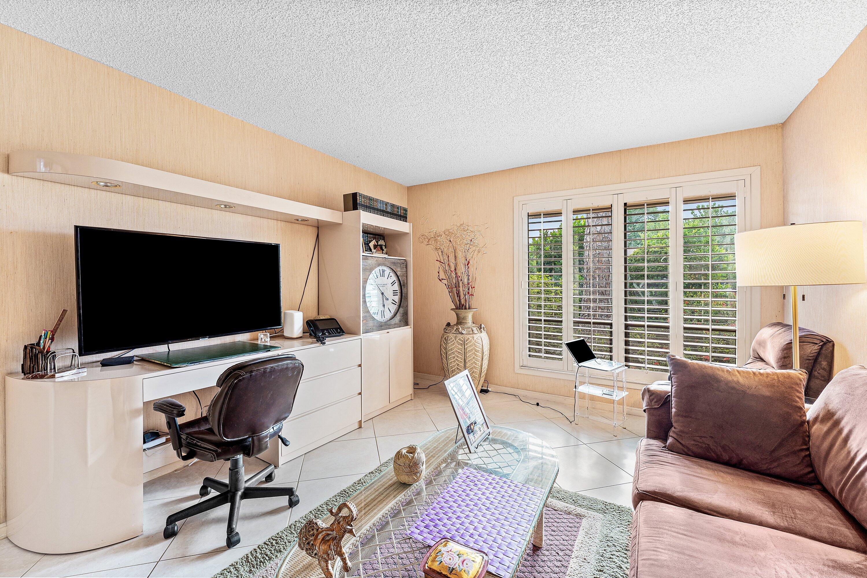 LAKEWOODE SEC I - Residential