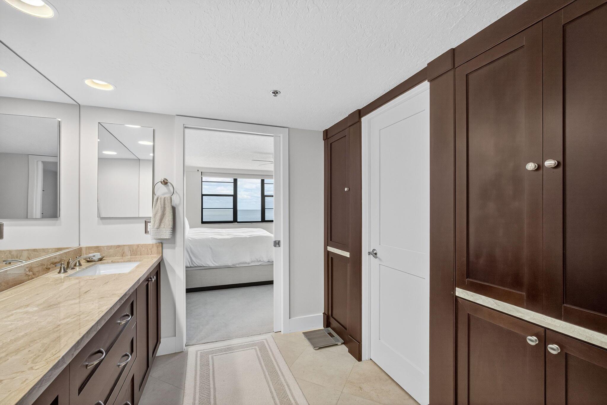 THE TOWER JUNO BY THE SEA - Residential