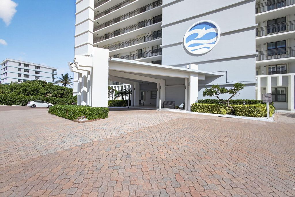 Photo of 840 Ocean Drive #1004, Juno Beach, FL 33408 (MLS # R11140195)