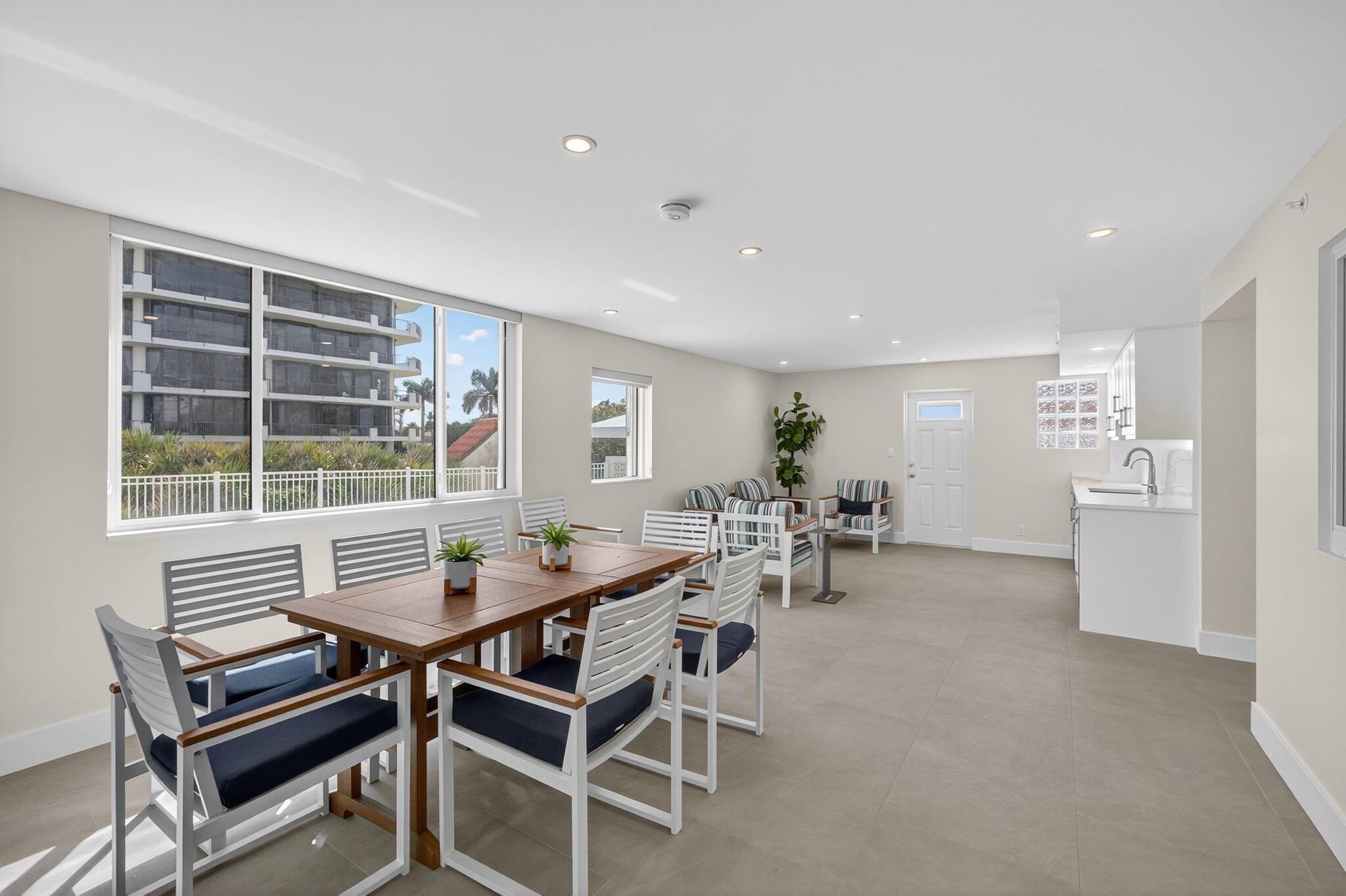 THE TOWER JUNO BY THE SEA - Residential