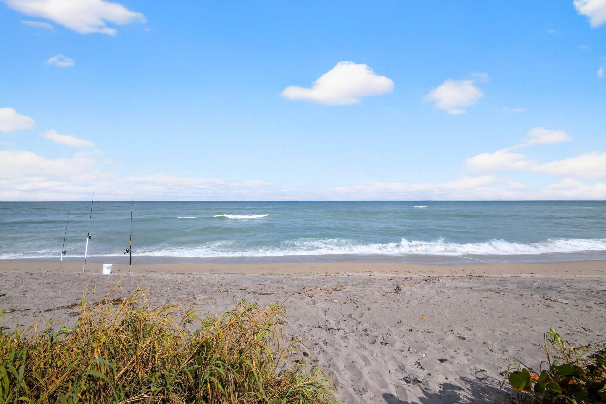 THE TOWER JUNO BY THE SEA - Residential
