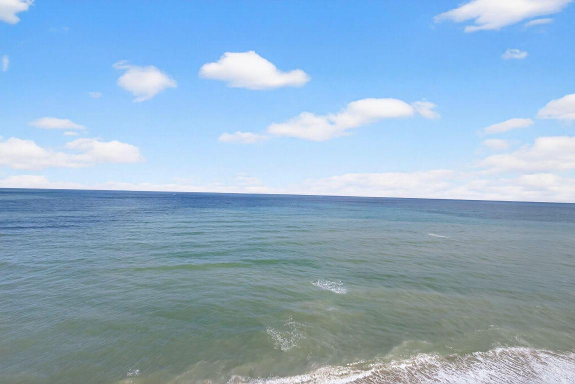 THE TOWER JUNO BY THE SEA NORTH CONDO THE TOWER - Residential