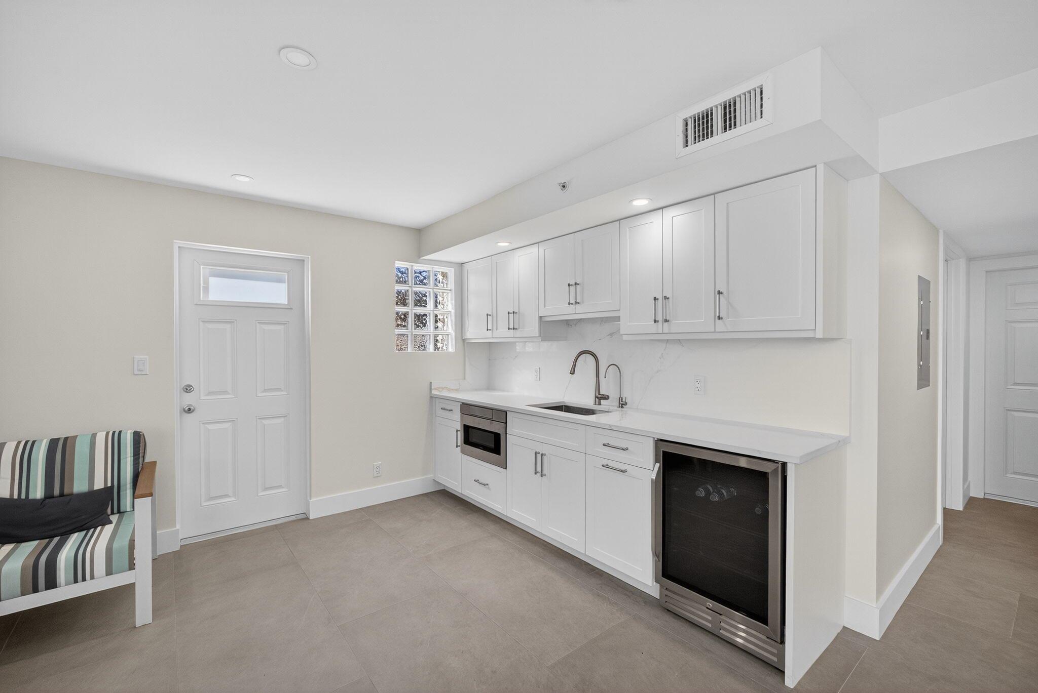 THE TOWER JUNO BY THE SEA - Residential