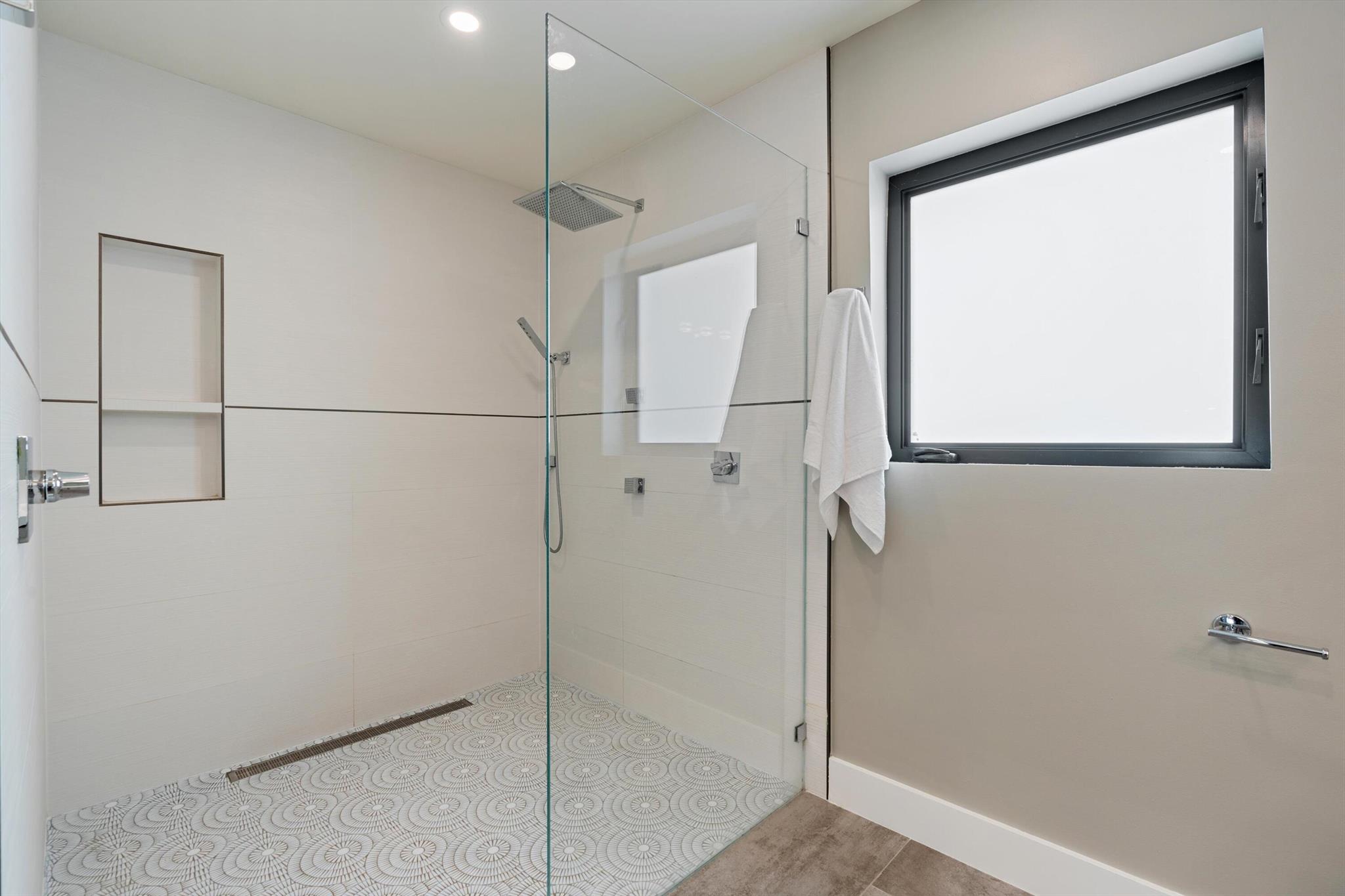 THE COVE 2ND SEC - Residential